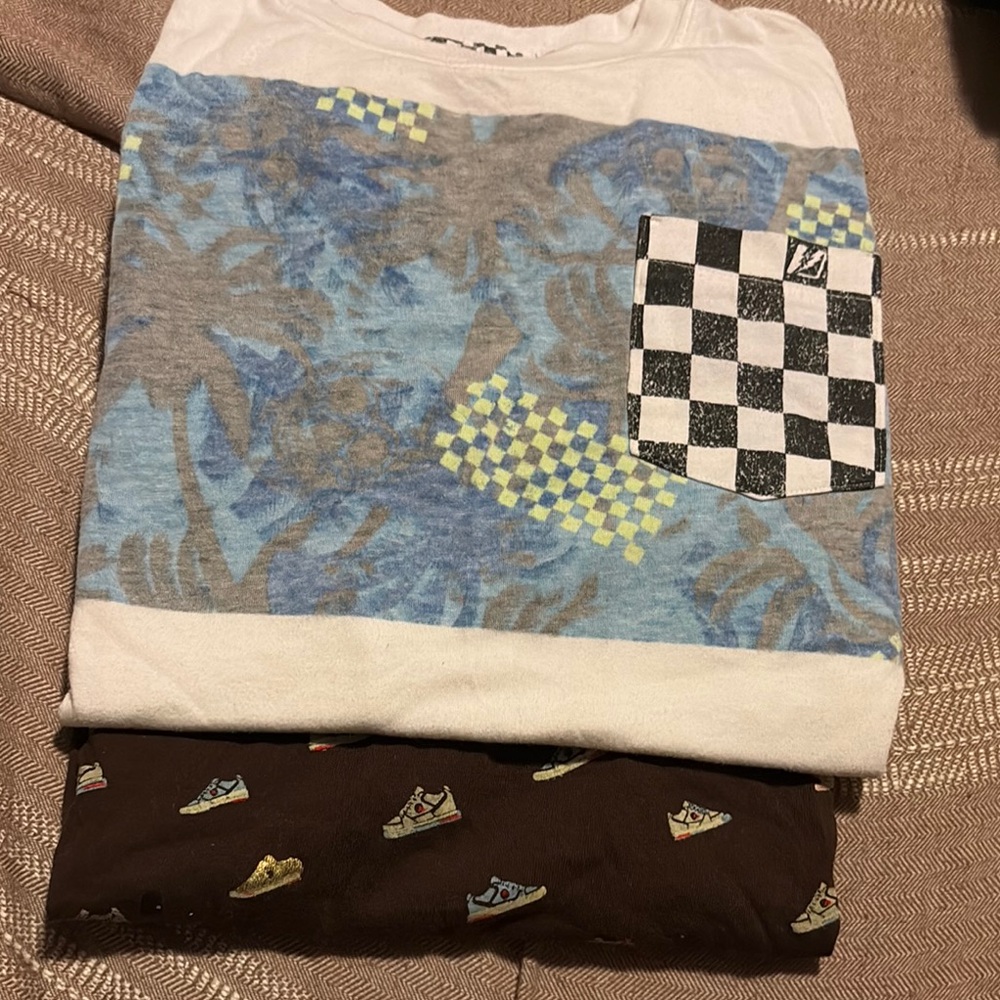 Kids Blue and White Graphic T-Shirt & Brown Airwalk shirt w/ shoes on it